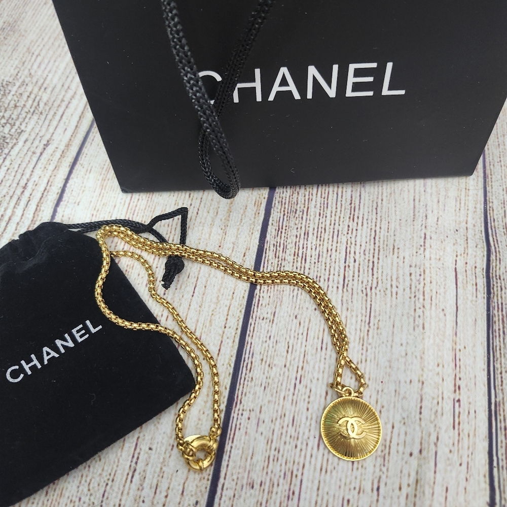 CHANEL Gold Medallion Pendant Necklace